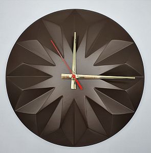 moderní dřevěné nástěnné hodiny