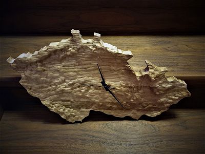 originální výroba dřevěných hodin 