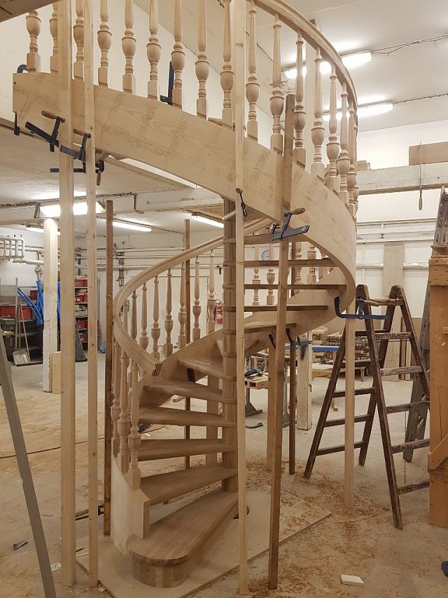 Výroba spirálového schodiště