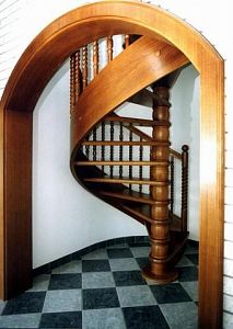 078 Vřetenové schodiště