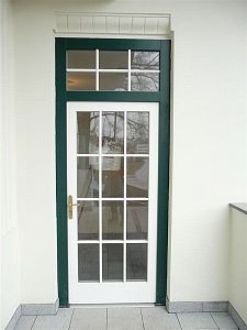 Dřevěné dveře a okna