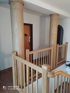 Dřevěné zábradlí