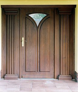 Entrance doors