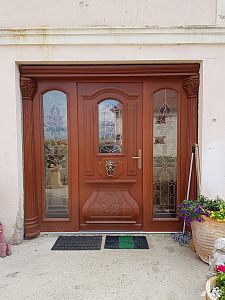Entrance doors