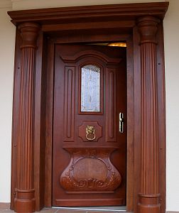 Entrance doors