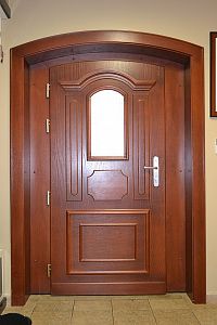 Entrance doors